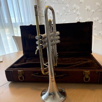 Trompeta Bach Stradivarius Mod.25